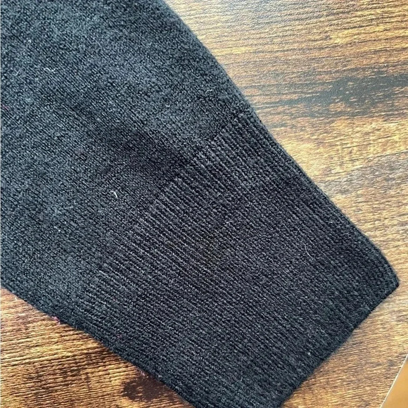 Croft and Barrow | woman’s turtleneck sweater. Size: M. - Picture 7 of 9